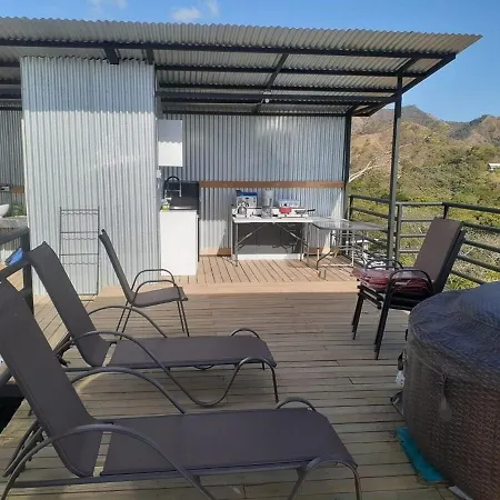 Glamping En Playa Potrero Vila