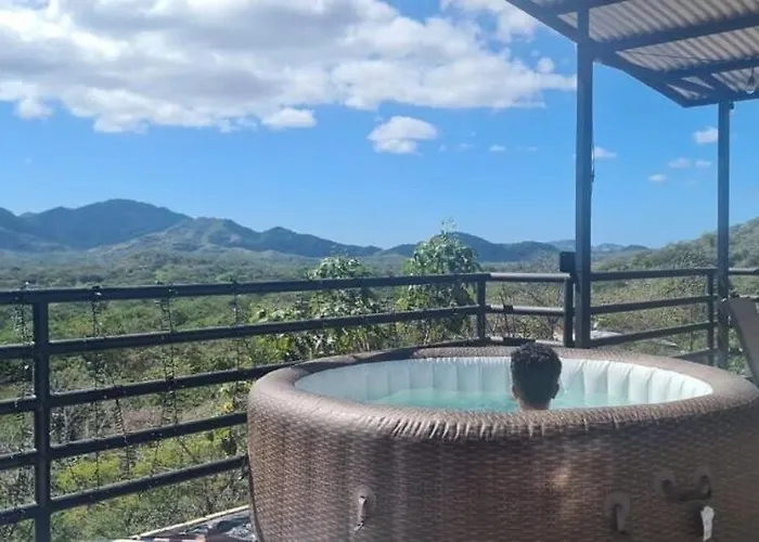 Glamp Сasa de vacaciones Potrero (Guanacaste)